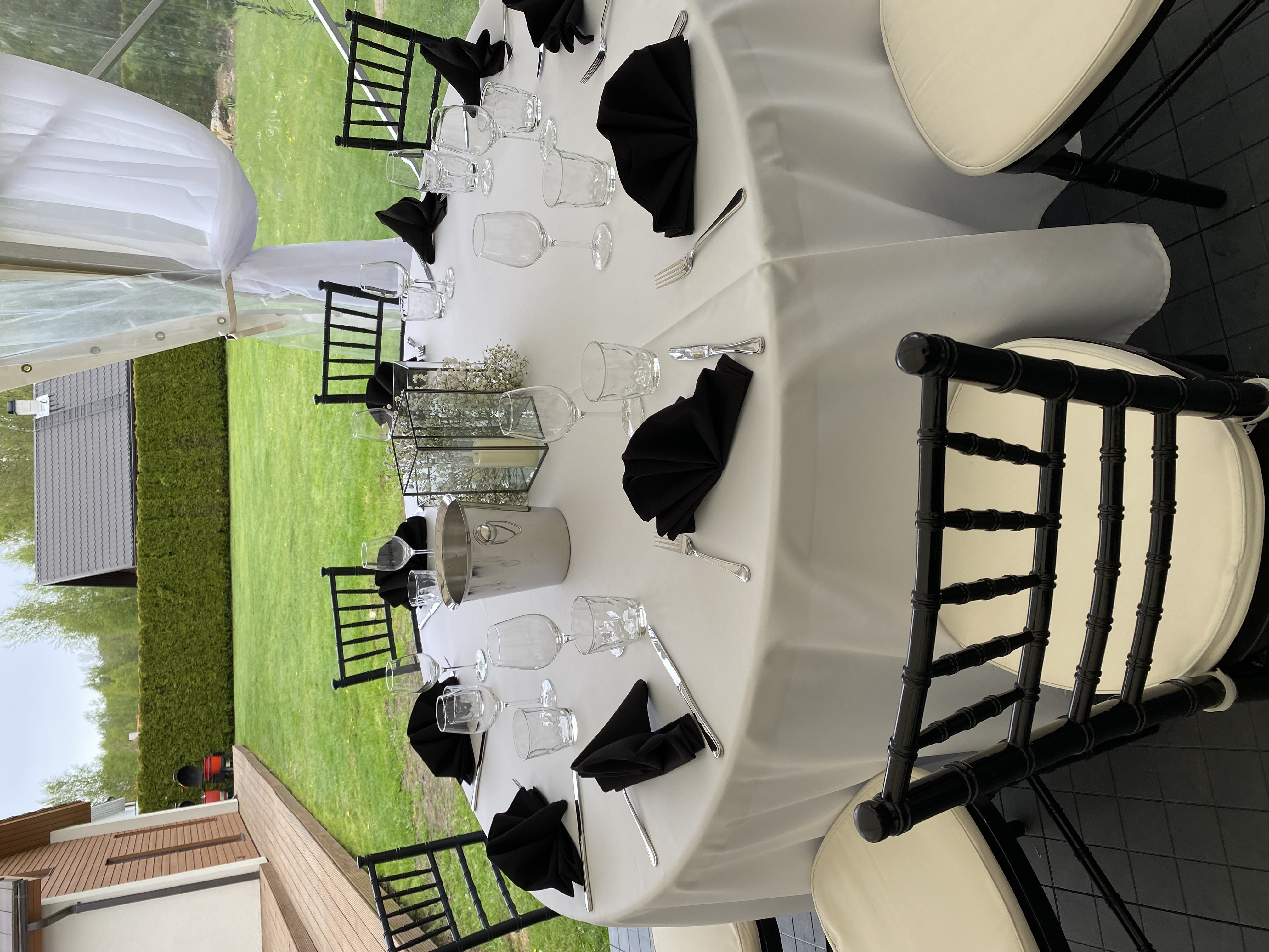 minimalistlik pidu.jpeg (2.17 MB)